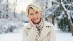 Menschen, die viel jünger aussehen, als sie sind, vermeiden diese sechs Gewohnheiten