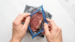 Ist es sicher, Zip-Beutel wiederzuverwenden? Das sagen die Experten.