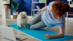 Wie Sie ab 40 einen flachen Bauch bekommen – ohne Rückenschmerzen und ohne Verspannungen in der Wirbelsäule