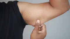 So wirst du schlaffe Oberarme mit Home-Workouts los: Einfache Tipps, die du schon heute umsetzen kannst