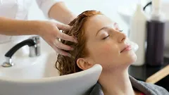 Haarfärben: Besser auf sauberem oder ungewaschenem Haar? Und worin liegt der entscheidende Unterschied?