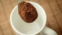 Wahrscheinlich bereiten Sie Instantkaffee falsch zu: Ein einfacher Trick macht ihn besser