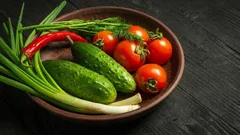 Wie man welk gewordenes Gemüse rettet: Es gibt einen Trick, der ihm die knackige Textur und das frische Aussehen zurückgibt